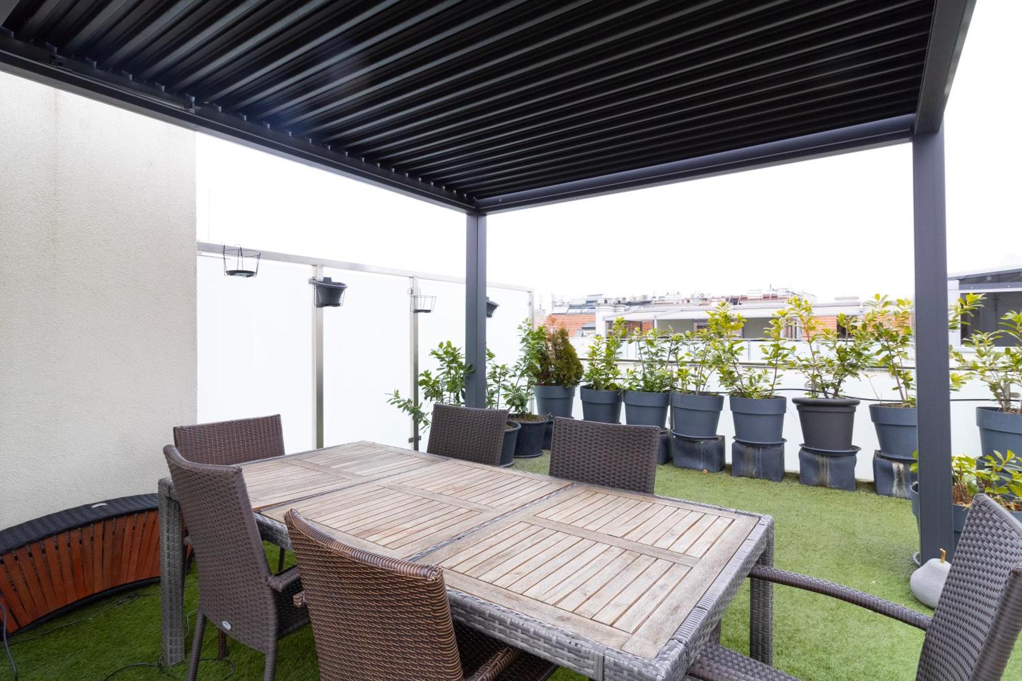 Jacuzzi Roofterrace Luxury Over The Opera Будапешт